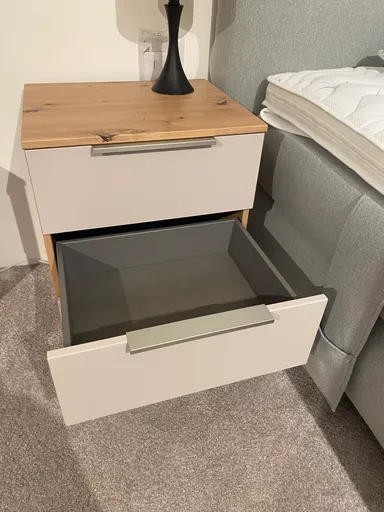 Nachtkonsole Concept me 700